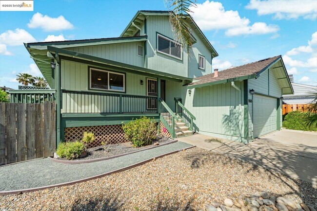 Building Photo - 5575 Marlin Dr