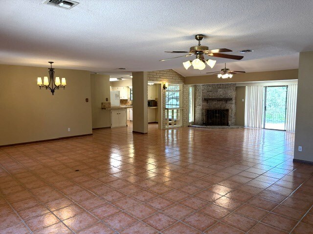 Foto del edificio - 531 Fairway Ct