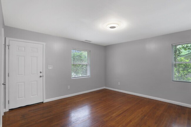 Foto del edificio - 3189 Ward Dr SW