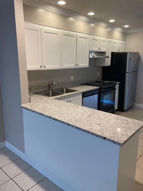 Building Photo - 4811 Orleans Ct