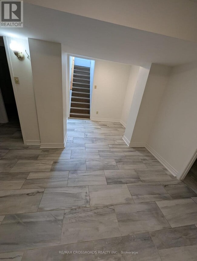 Building Photo - 140 Combermere Dr