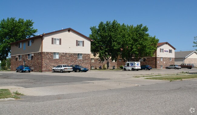 3345 Bardaville Dr Lansing Mi 48906 Apartments Lansing Mi Apartments Com