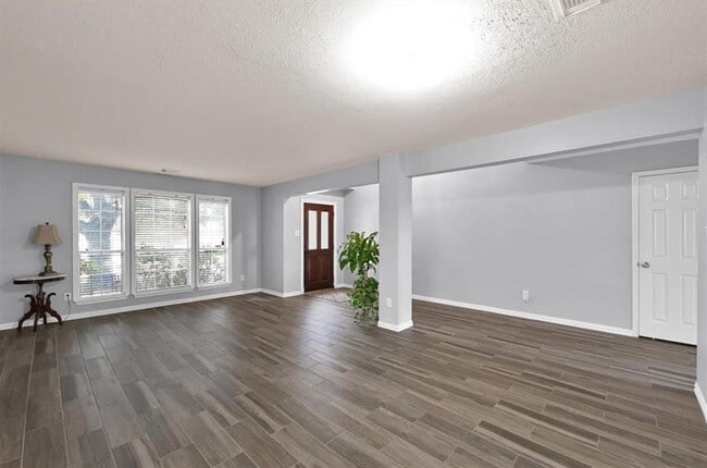 Building Photo - 3202 Starbridge Park Ln