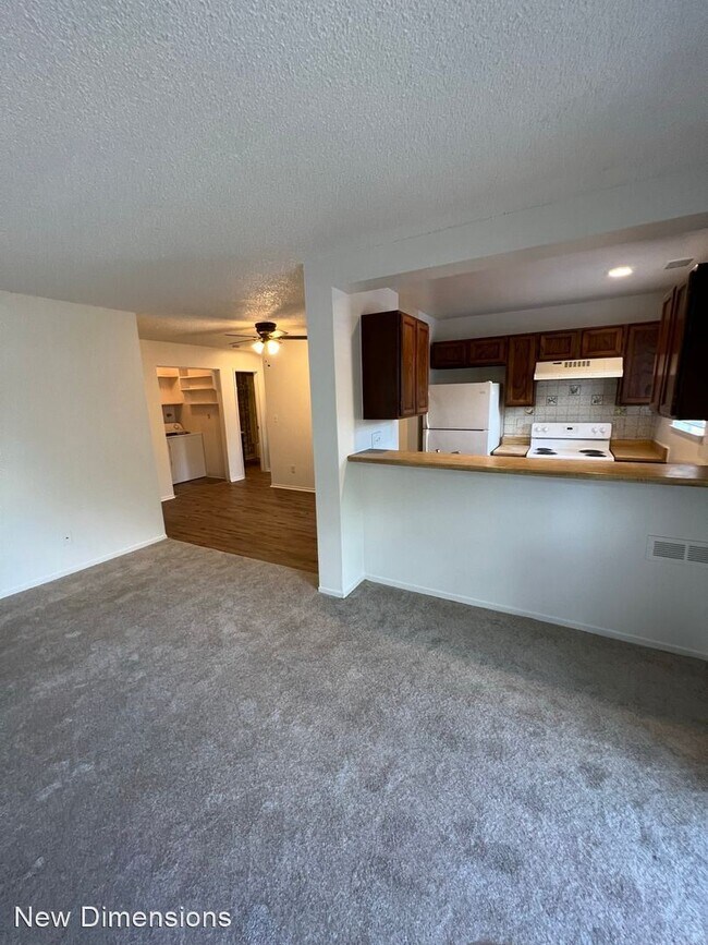 Building Photo - 2 br, 1 bath House - 2245 Kietzke Lane Unit C