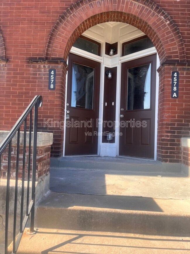 Building Photo - 4578 Evans Ave