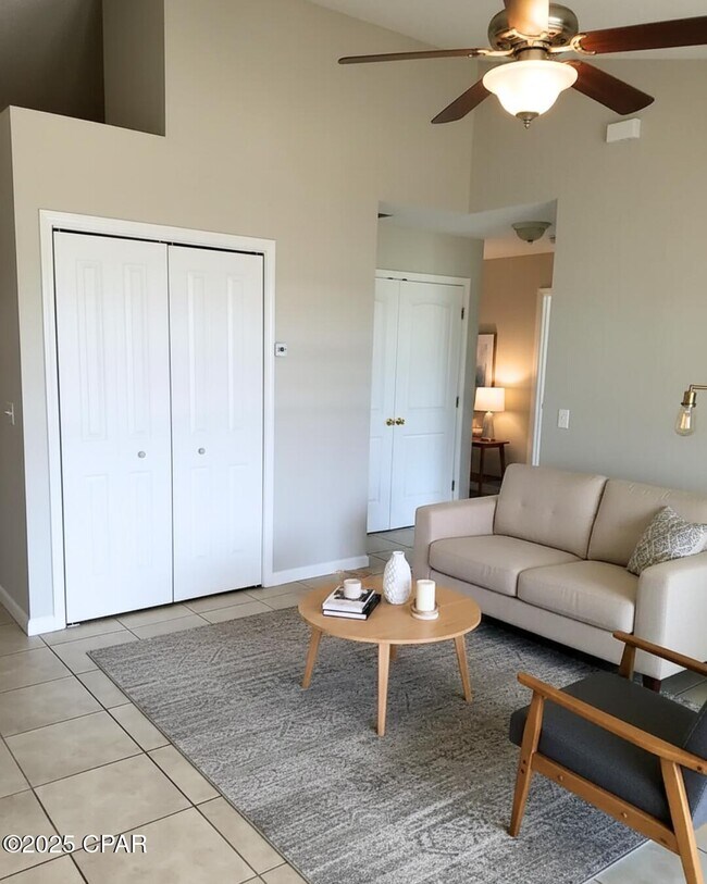 Foto del edificio - 131 Gwyn Dr