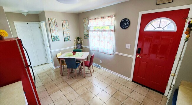 Kitchen - 3460 S 84th St