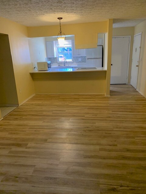 Foto del edificio - 1950 Paine Ave