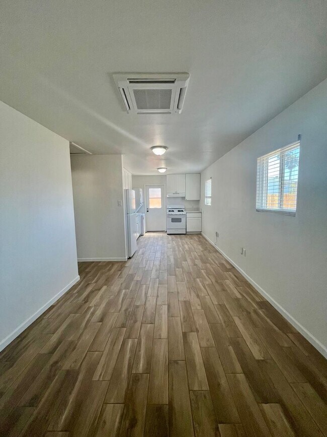 Foto del edificio - 3543-3545 Clairemont Mesa Blvd