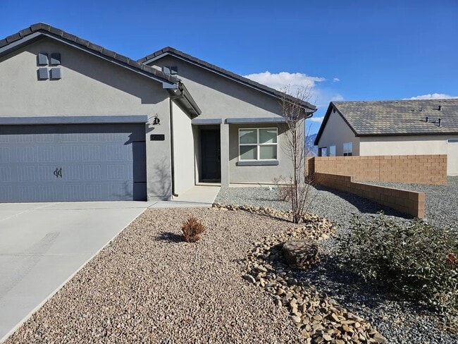 Building Photo - 4212 Valdez Ct NE