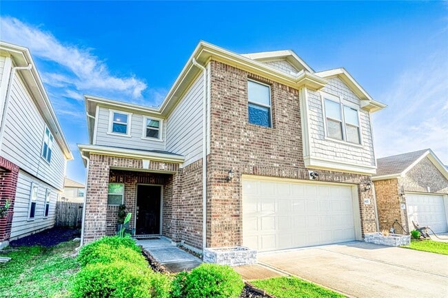 Building Photo - 16623 Live Oak Canyon Dr