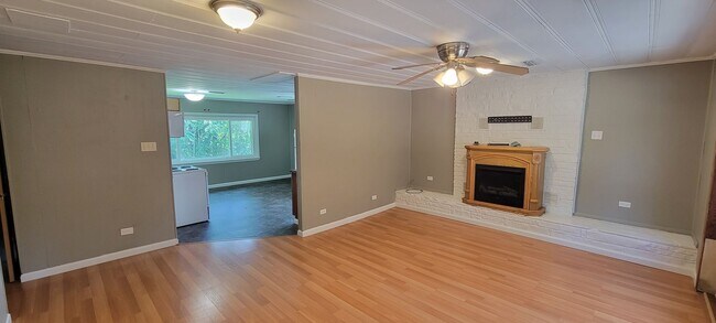 Foto del edificio - 2/1 Duplex Towards Cave City - 6-12 MONTH ...