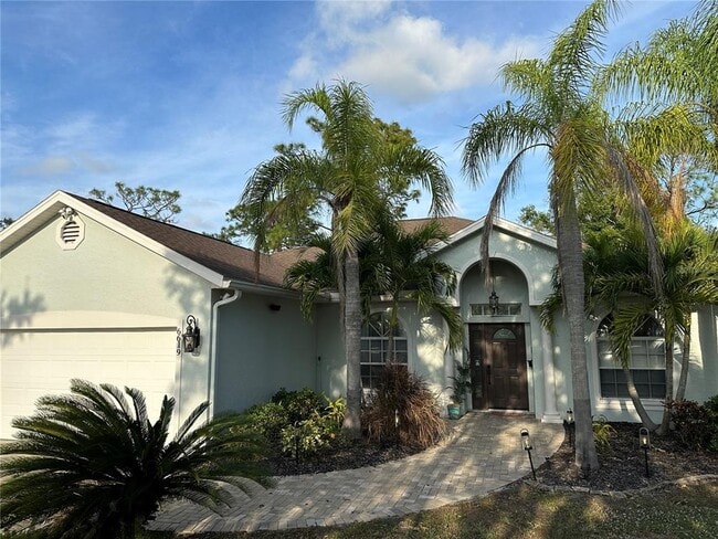 Foto del edificio - 6619 Buttonbush Ct