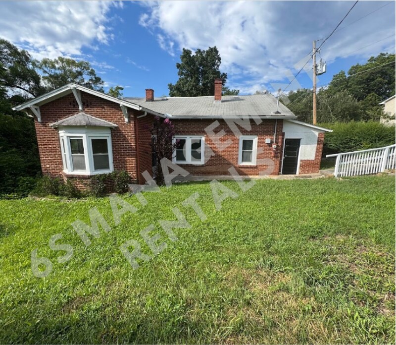 Foto principal - 1100 Harrison Ave