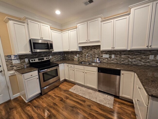 Foto del edificio - 5114 Chapel Ln