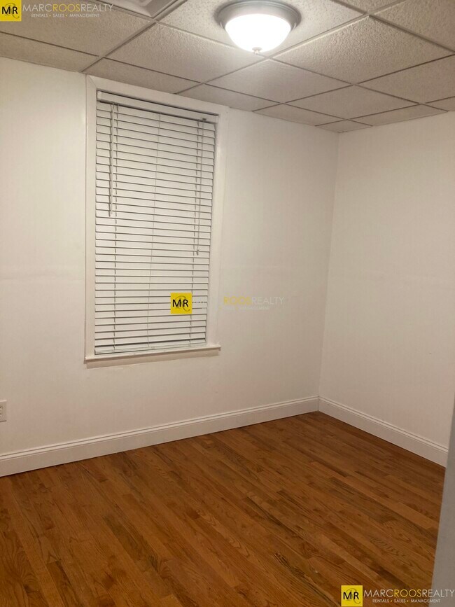 Foto del edificio - 630 Bennington St