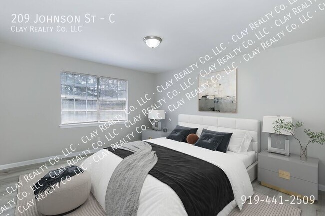Building Photo - 209 Johnson St