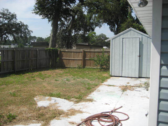 Building Photo - 4606 Wood Ave
