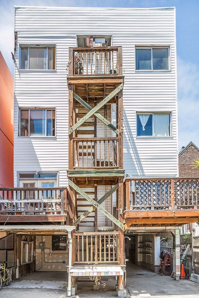 37633767 Cesar Chavez, San Francisco, CA 94110 Apartments in San Francisco, CA