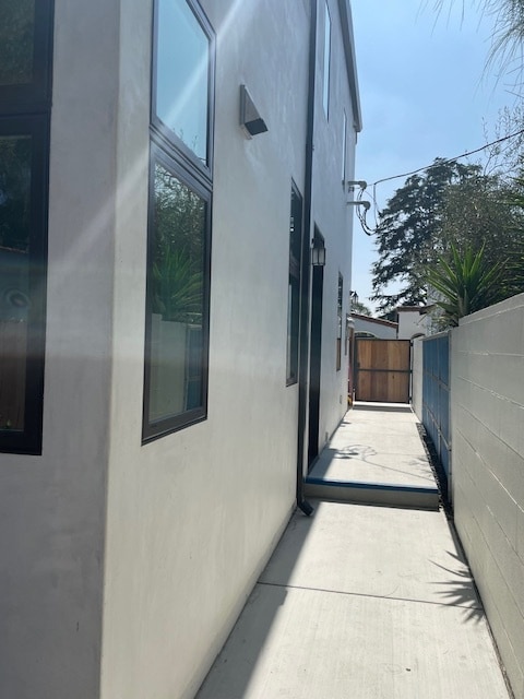 Foto del edificio - 1763 S Crescent Heights Blvd