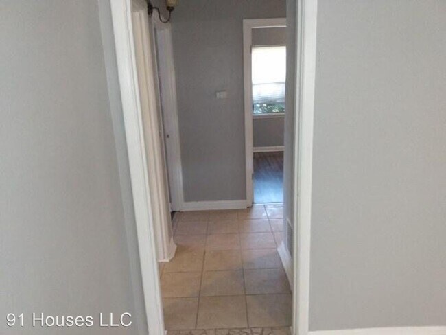 Foto del edificio - 3 br, 1.5 bath House - 3302 Reily Lane