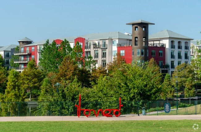 Building Photo - Boardwalk at Town Center