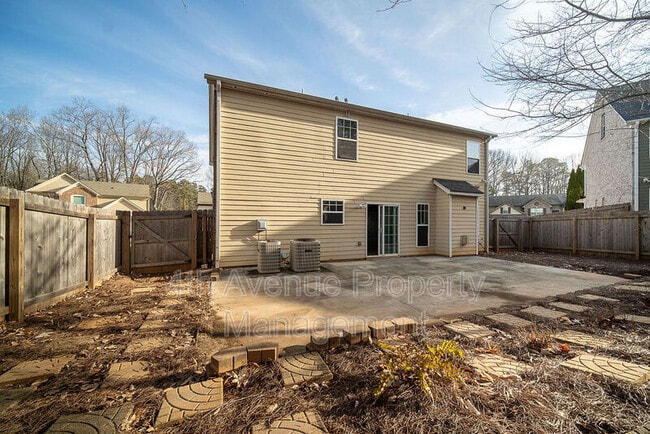 Photo - 2437 Peach Shoals Cir House