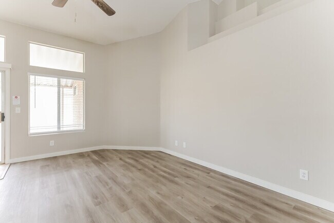 Building Photo - 125 Mint Orchard Dr