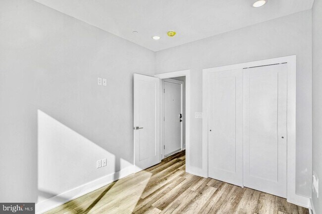 Foto del edificio - Brand New Luxury Apartments