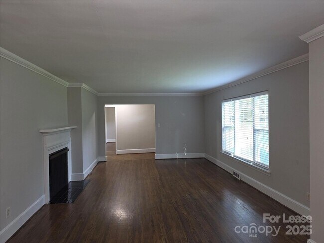 Foto del edificio - 4134 Sheridan Dr