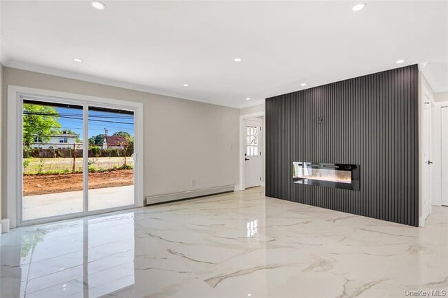 Building Photo - 12 Woodcock Ln