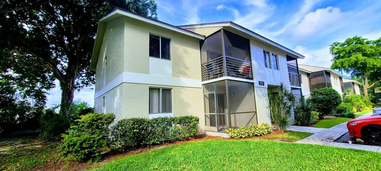 701 Gardens Dr Unit 102, Pompano Beach, FL 33069 Condo for Rent in Pompano Beach, FL