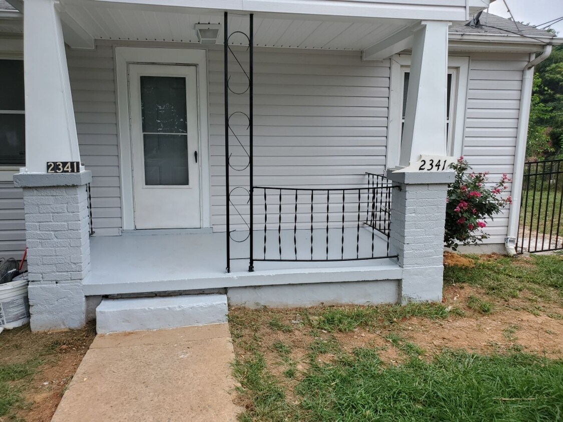 Foto principal - Beautiful Renovated Single Family Home!