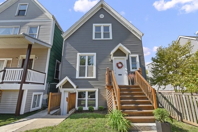 Building Photo - 2516 N Central Park Ave