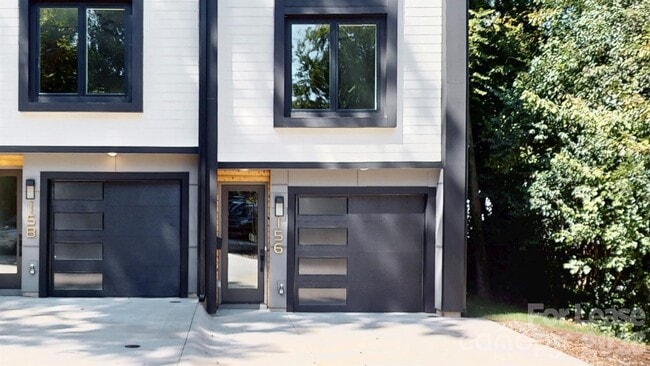 Building Photo - 156 Mattoon St