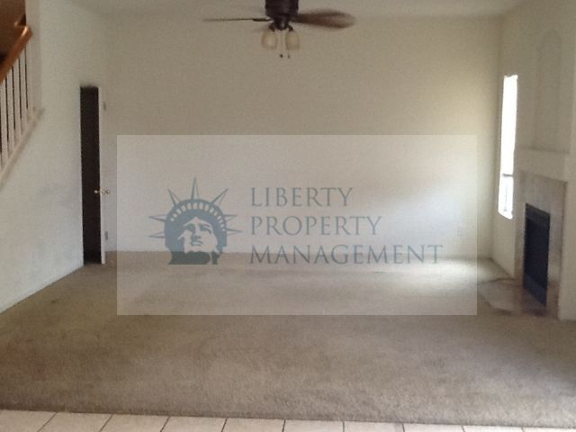 Building Photo - 1741 Venice Cir