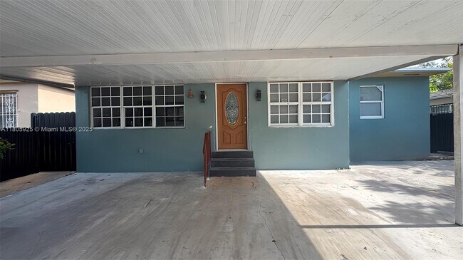 Building Photo - 2731 NW 100th St