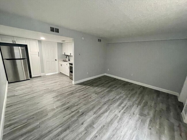 Foto del edificio - 5305 N Blvd