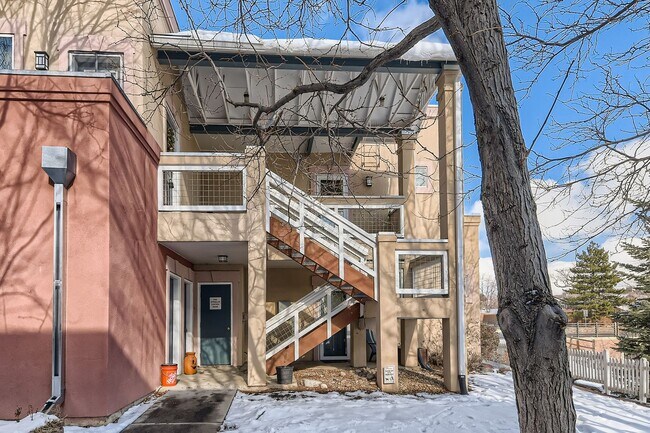 Building Photo - Modern 2 BDR / 1 BA Boulder w/Office