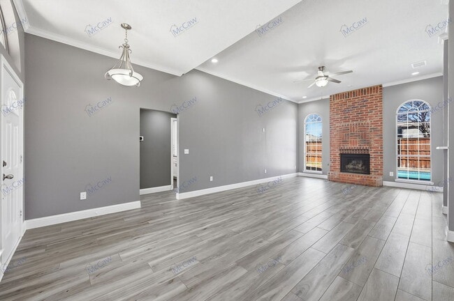 Building Photo - 1915 Paloma Way