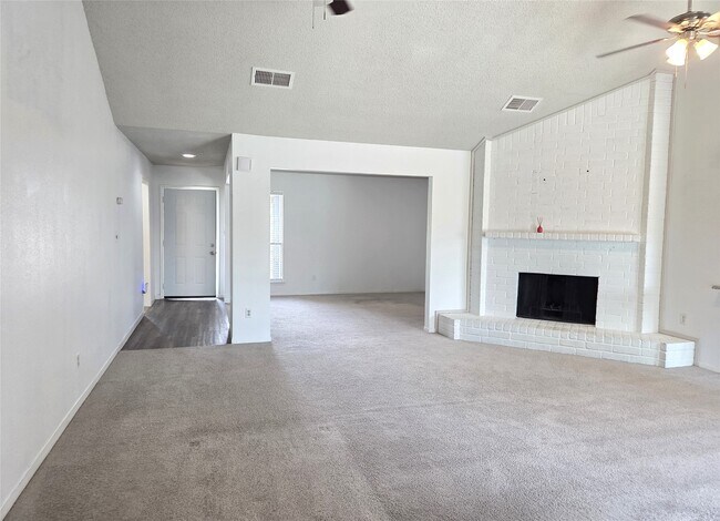 Foto del edificio - 13427 Juniper Point Dr
