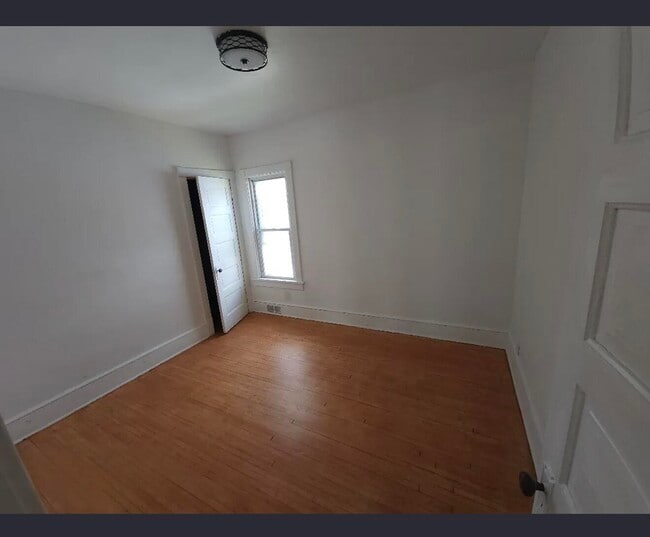 Building Photo - 3805 N 20th St