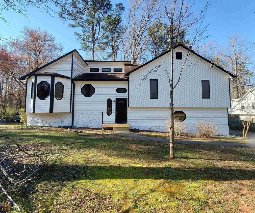 Foto principal - 2461 Chauncey Ln
