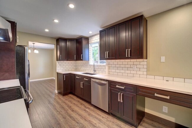 Foto del edificio - 3bd/2ba Federal Way House