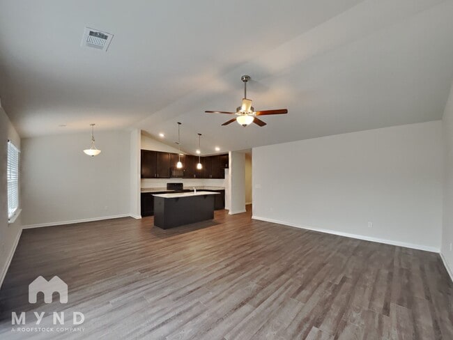 Foto del edificio - 101 Allen Ct