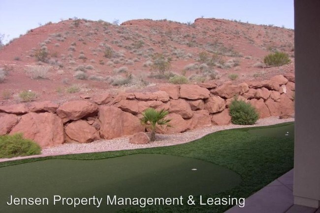 Building Photo - 1627 N Palo Verde Dr