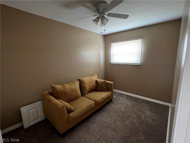 Foto del edificio - 154 Woodbury St