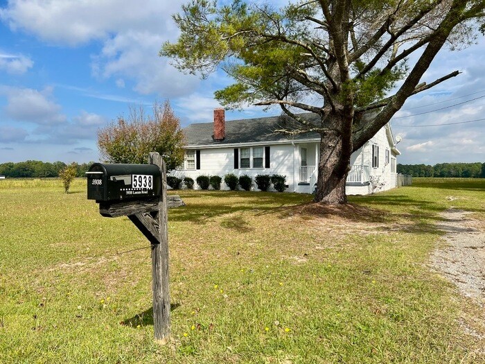 Primary Photo - 5938 Lamm Rd