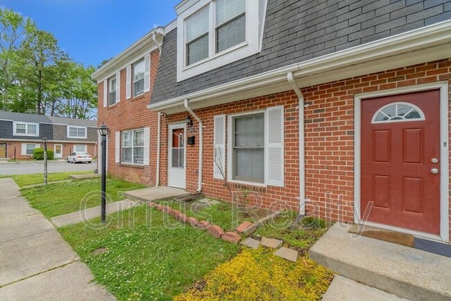 Foto del edificio - 358 Susan Constant Dr