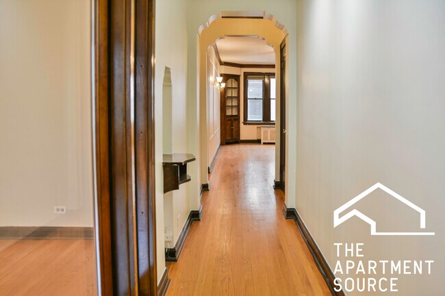 Foto del edificio - 4519 N Wolcott Ave